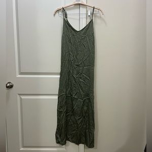 Dixie Green Sleeves Midi V-Neck Dress Size Small